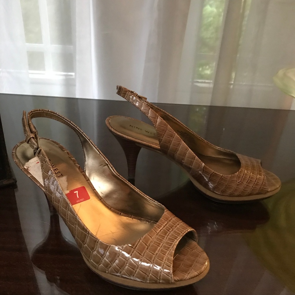 Women size 7 shoes
